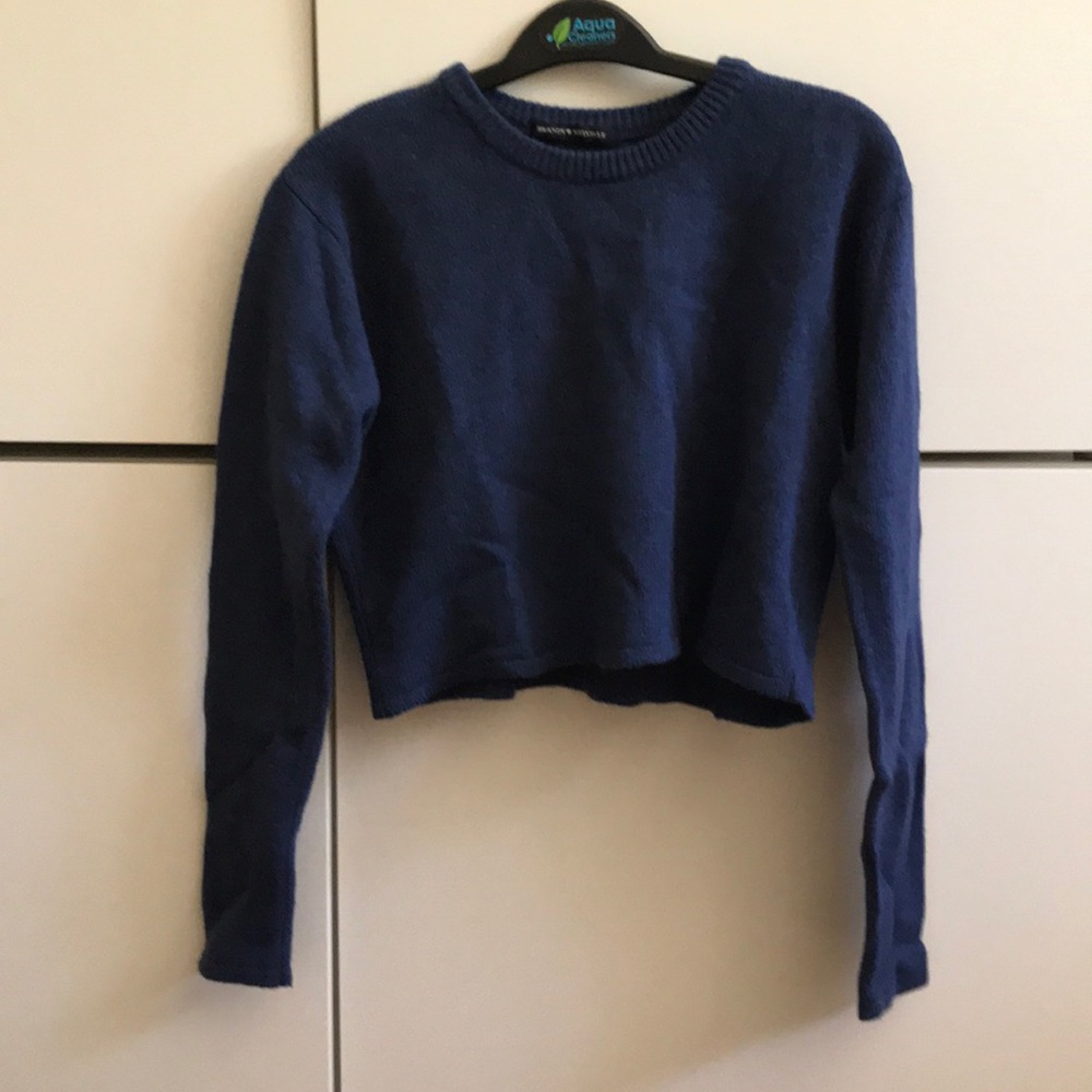 Cropped sweater